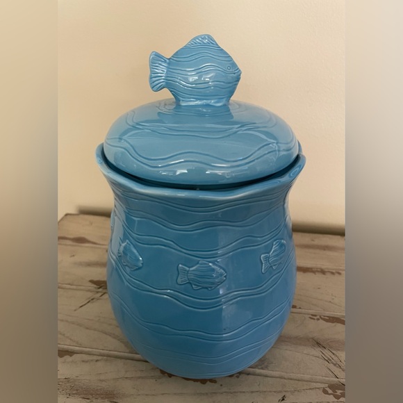 Young's Heartfelt Kitchen Creations Blue Fish Cookie Jar - Picture 3 of 9